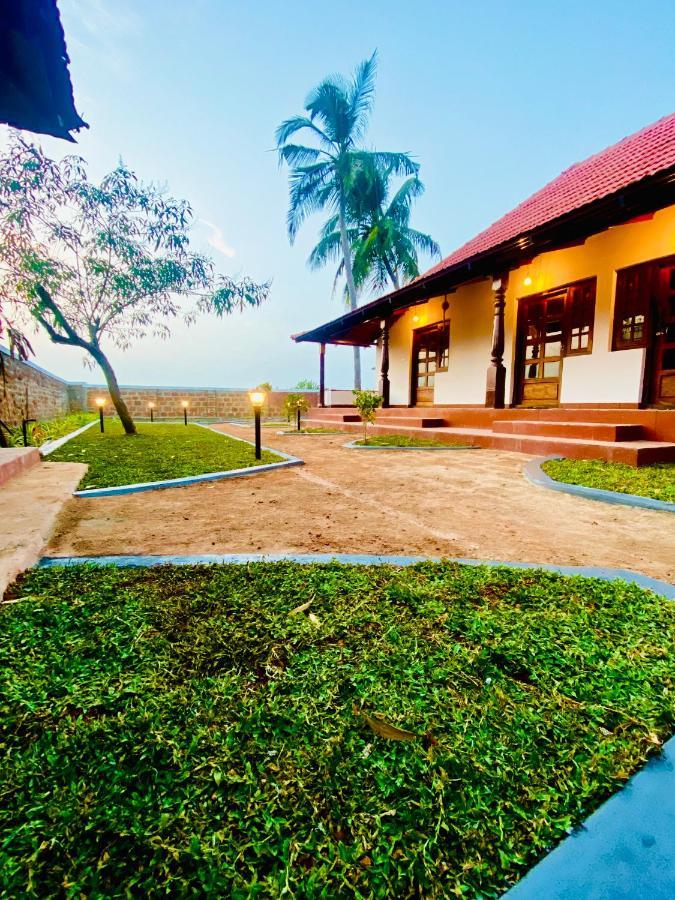 Blue Heron Resorts Guruvayur Exterior photo